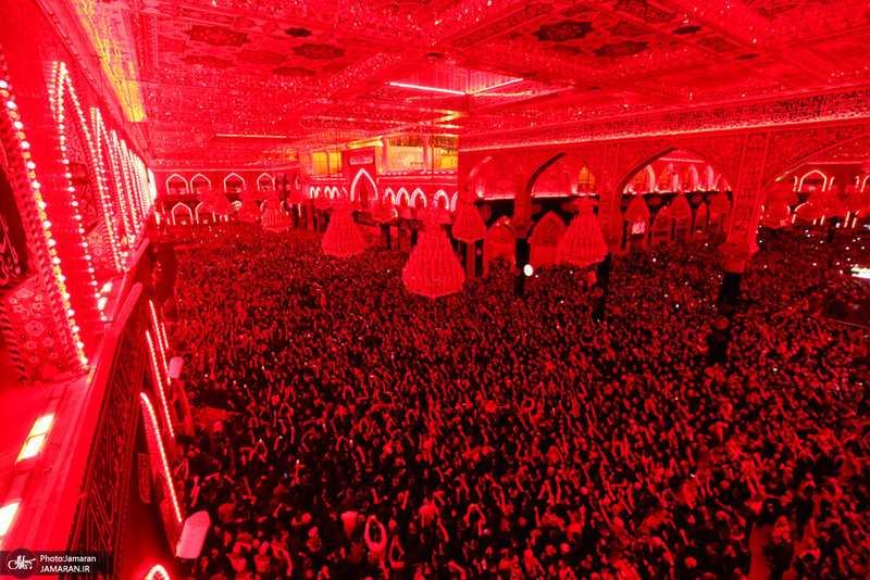 مراسم تعویض پرچم حرم مطهر امام حسین (ع) در کربلا