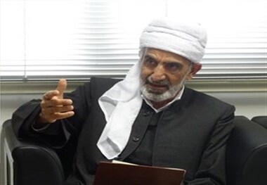 عضو خبرگان رهبری: دشمنان نظام اسلامی همواره درصدد ایجاد ناامنی در ایران هستند