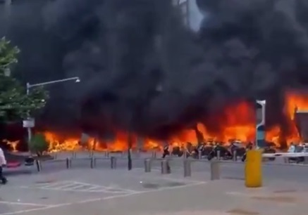 ایران با حمله موشکی ساختمان موساد را به آتش کشید + فیلم