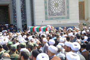 تشییع مرحوم آیت الله عباسعلی سلیمانی (ره) در حرم مظهر حضرت معصومه (س)