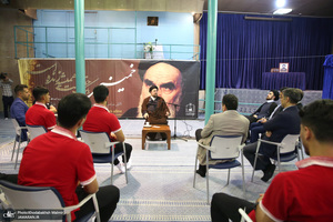 دیدار اعضای تیم ملی فوتبال نوجوانان ایران با سید حسن خمینی