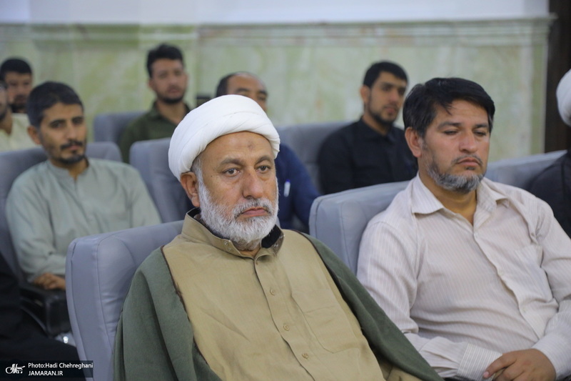 نشست «قرآن و عترت، محور اتحاد مسلمانان در اندیشه امام خمینی(س)» به زبان اردو