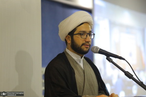 مراسم روز معلم و تجلیل از اساتید حوزوی در مجتمع آموزشی پژوهشی ائمه اطهار (ع)‎