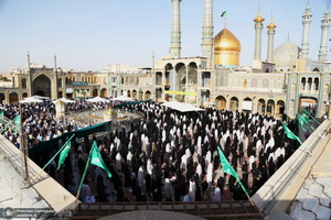 نماز عید سعید فطر در حرم حضرت فاطمه معصومه(س)