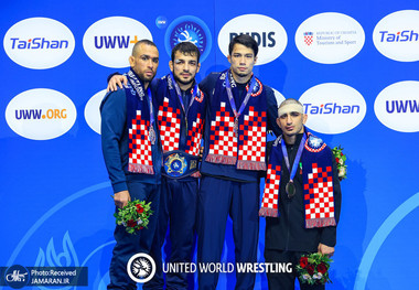 ویدیو| عذرخواهی حریف فرانسوی از دانیال سهرابی بعد از کشتی جنجالی