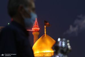 تعویض پرچم حرم کریمه اهل بیت(س) به مناسبت محرم