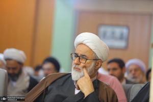 هشمتین نشست تبیین مکتب امام خمینی با عنوان «تاثیر مکتب فقهی امام خمینی (س) بر فقه سیاسی شیعه‎‎»