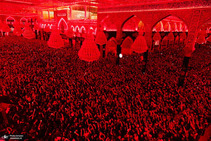 مراسم تعویض پرچم حرم مطهر امام حسین (ع) در کربلا