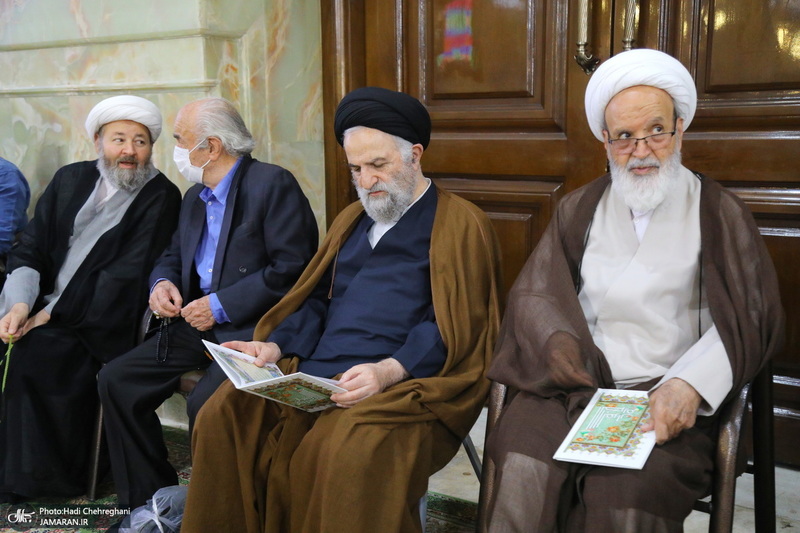 مراسم تشییع و خاکسپاری آیت الله نورالله شاه آبادی(ره) در قم