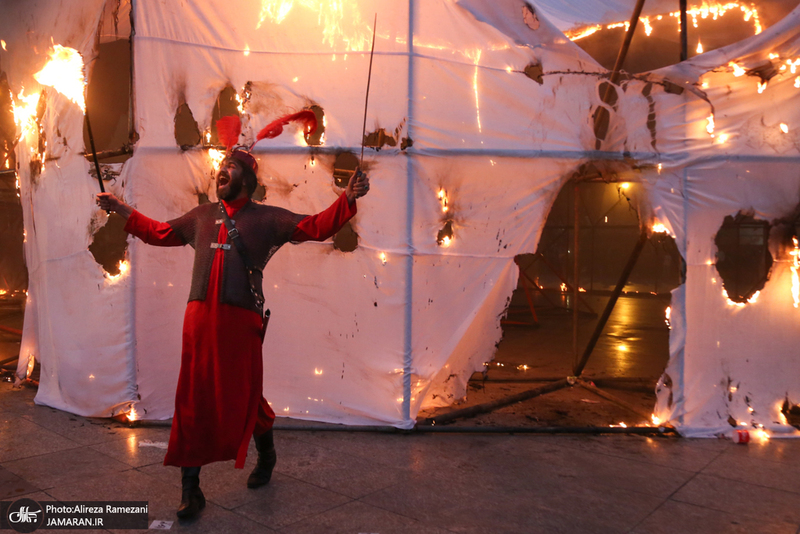 مراسم خیمه سوزان در میدان امام حسین (ع)