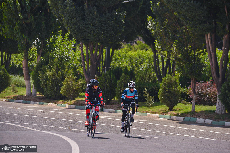 مسابقات  دوچرخه سواری قهرمانی کشور جاده بانوان در حرم مطهر امام خمینی(س)