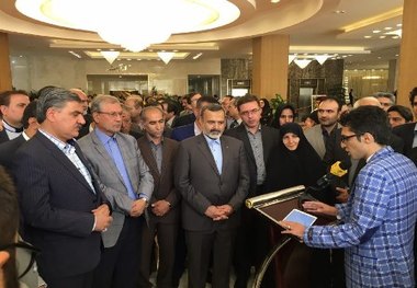 سرویس پیک موتوری 'تاچ سی' در مشهد رونمایی شد