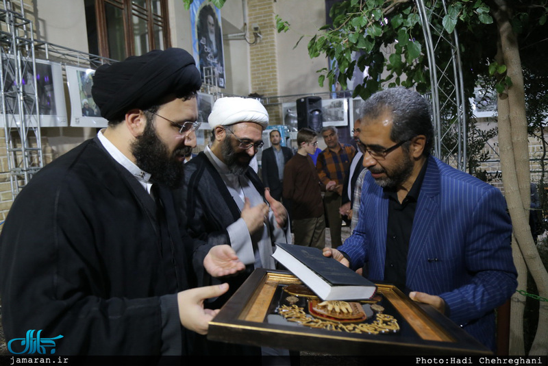 مراسم بزرگداشت خانواده های شهدای 15 خرداد و مدافع حرم توسط سید علی خمینی