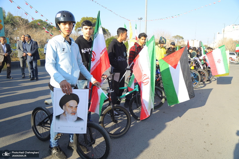 مراسم آغاز دهه فجر در بیت حضرت امام خمینی (س) در قم