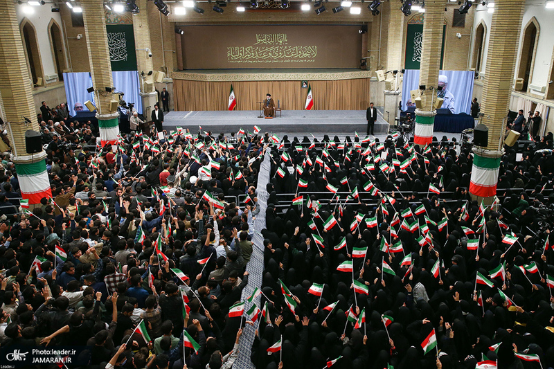 دیدار دانش‌آموزان و دانشجویان با رهبر معظم انقلاب