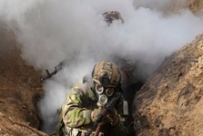 اوکراین:روسیه برای پاکسازی سنگرها از گاز اشک‌آور استفاده می کند