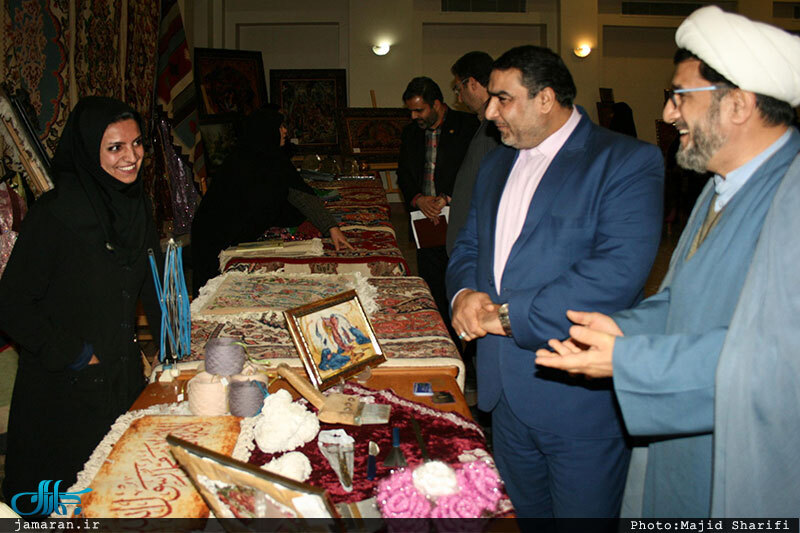 افتتاح نمایشگاه صنایع دستی در بیت تاریخی امام خمینی(س)