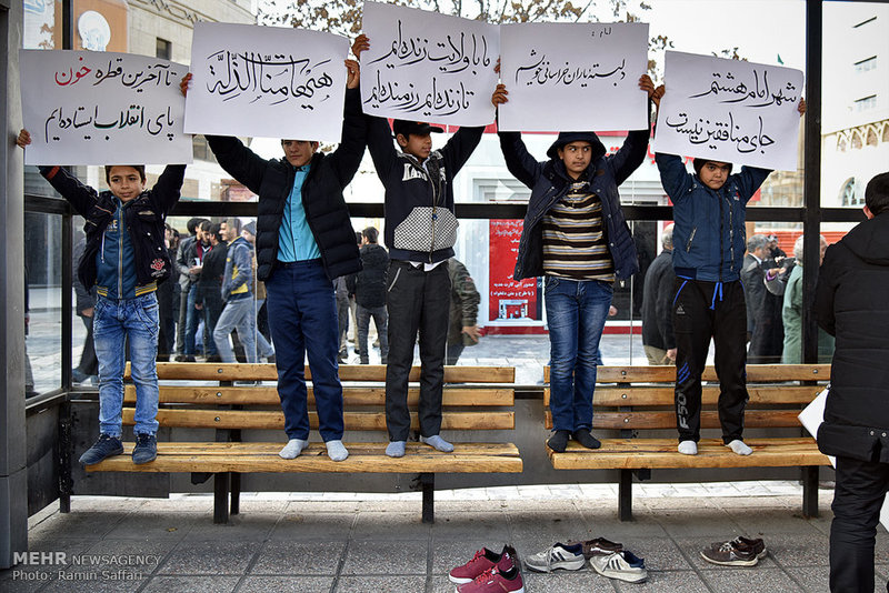 تجمع و راهپیمایی مردمی در اعتراض به آشوب های اخیر در استان ها 