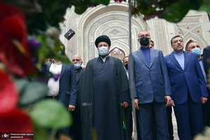 تجدید میثاق وزیر و معاونان وزارت امور خارجه با آرمان های حضرت امام خمینی (س)