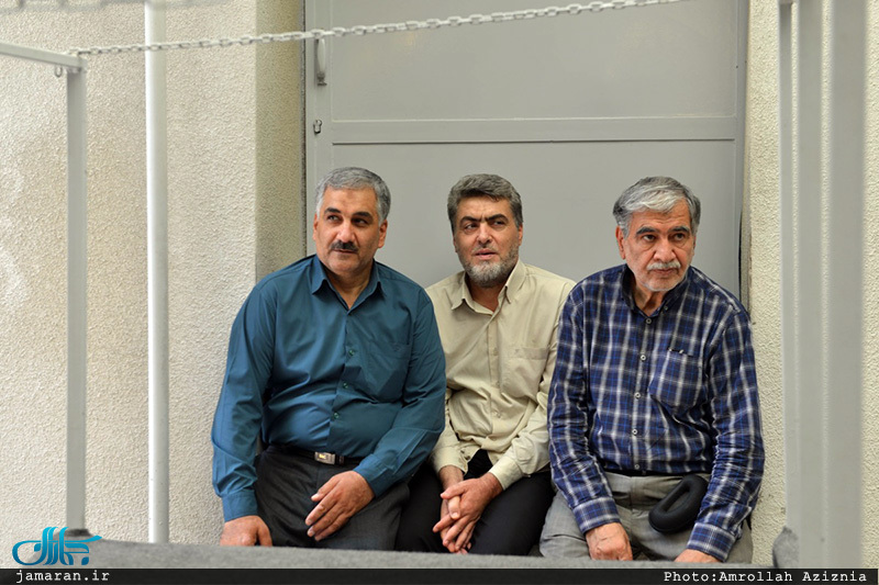 بازدید جمعی از کار کنان حرم امام(س) از حسینیه جماران