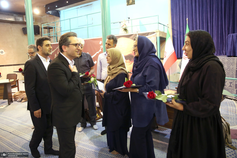 ورکشاپ نقطه عطف در حسینیه جماران