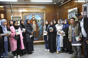 بازدید اقشار مختلف مردم از بیت امام خمینی (س) در جماران- 6