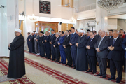 بشار اسد نماز عید قربان را در مسجد«الروضه» دمشق اقامه کرد+تصاویر