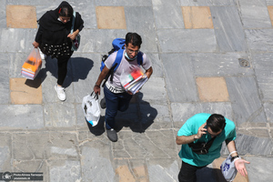 غرفه موسسه چاپ و نشر عروج در سی‌ و سومین نمایشگاه بین‌المللی کتاب تهران - 2