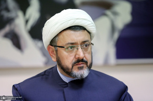 بازدید رئیس موسسه تنظیم و نشر آثار امام خمینی (س) از جماران /  علی کمساری