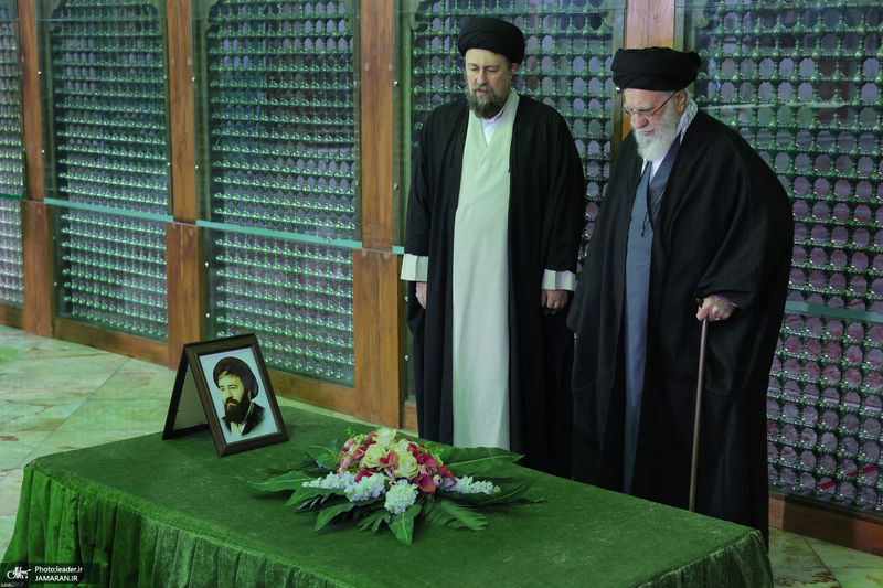 حضور رهبر معظم انقلاب در حرم مطهر امام خمینی(ره)