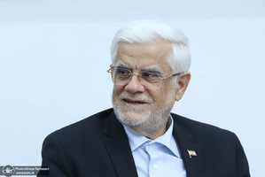 جلسه شورای جهاد دانشگاهی با حضور محمدرضا عارف