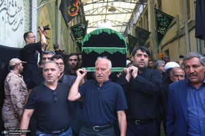 مراسم تشییع آیت الله حسن صانعی (ره) از حسینیه جماران - 3