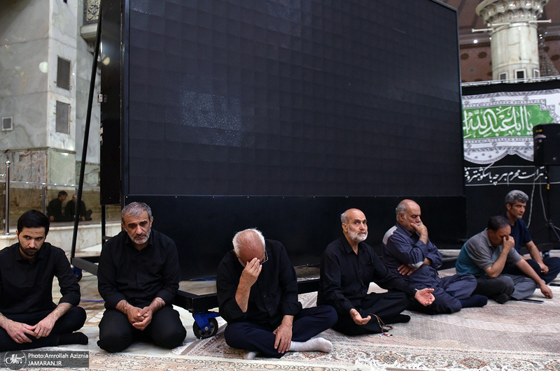 عزادارای روز تاسوعا در حرم امام خمینی (س)