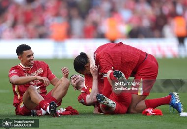 جشن و پایکوبی در آنفیلد؛ قهرمانی بیستم لیورپول در انگلیس به روایت تصویر 