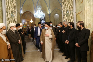 مراسم بزرگداشت آیت الله ری شهری (ره) در مسجد اعظم قم‎