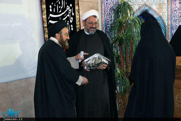 از ممتازین شرکت کننده در دوره حضوری آموزش تخصصی اندیشه امام خمینی(س) تقدیر شد