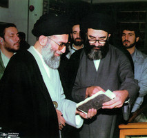 شهید آیت الله العظمی سید علی خامنه ای (ره) به روایت تصویر -1