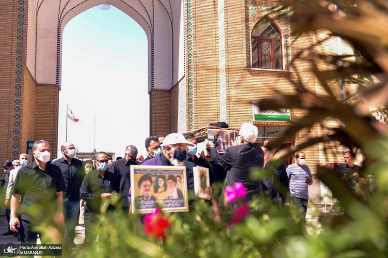 مراسم خاکسپاری حجت الاسلام و المسلمین محتشمی پور(ره) در حرم شاه عبدالعظیم الحسنی(ع)