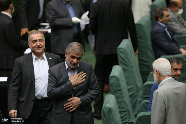 نیکزاد، نایب رئیس مجلس: برخی تلاش دارند مجلس یازدهم را غیرانقلابی معرفی کرده و نشان دهند؛ اینها مشکل‌شان با «ولی‌فقیه» است/ نفهمیده‌اند که هرکس با ولی فقیه درافتاد ور افتاد