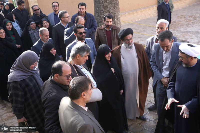 بازدید زهرا بهروزآذر، معاون رئیس جمهور از بیت تاریخی امام در خمین