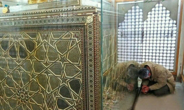 قرائت نامه تکان‌دهنده حاج قاسم سلیمانی درباره حضرت زینب توسط دخترش فاطمه سلیمانی