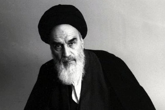 ما حدث فی لقاء کاتب امیرکی بالامام الخمینی؟