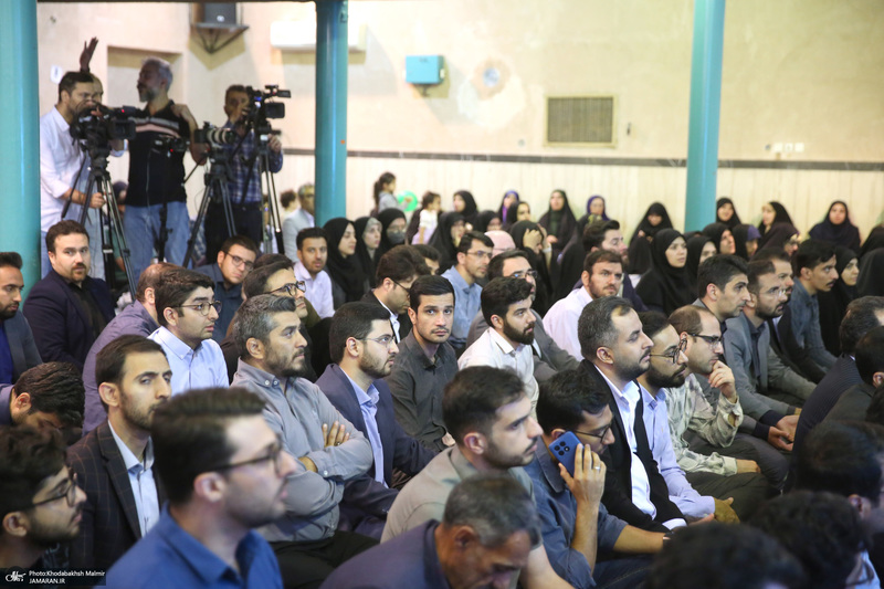 تجدید میثاق جمعی از نخبگان با آرمان های امام خمینی (س)