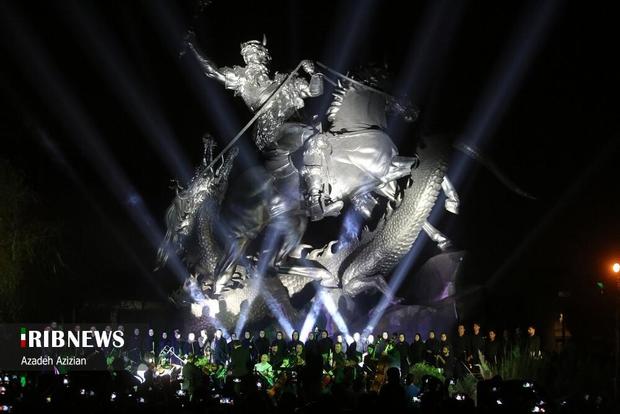 آیین رونمایی از «نبرد رستم، رخش و اژدها» بزرگترین مجسمه اقتباسی ایران + گزارش تصویری