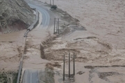 طغیان رودخانه راه ارتباطی 12روستا در بخش چلو اندیکا را قطع کرد