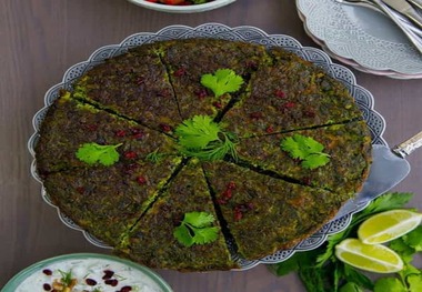 بهترین ادویه و چاشنی برای کوکو سبزی + طرز تهیه