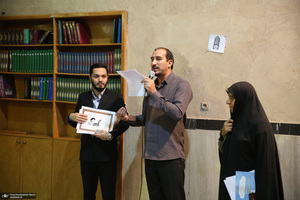 ورکشاپ هنر ی دانش آموزان هنرستان یادگار امام در حسینیه جماران