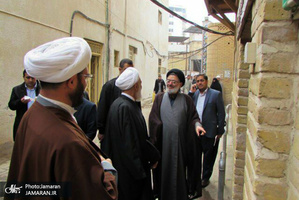 بازدید حجت الاسلام والمسلمین ناطق نوری از بیت امام خمینی(س) در نجف اشرف