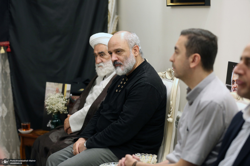 حضور سیدحسن خمینی در منزل شهیدان طهرانچی