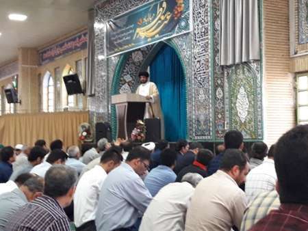 امام جمعه گناوه: توجه به معیشت مردم منطقه ضرورت دارد